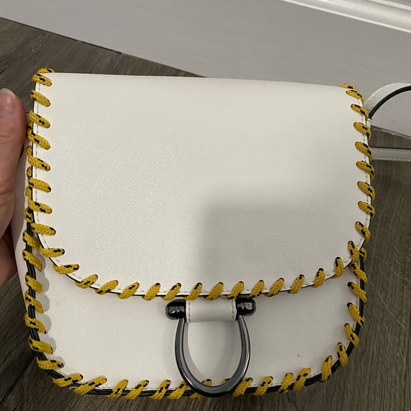 Circus by Sam Edelman White Ezra Crossbody Bag - Picture 2 of 6